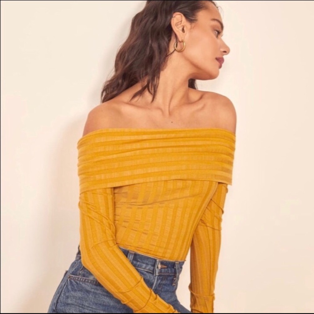 Reformation Off-The-Shoulder Roxi Top Golden
